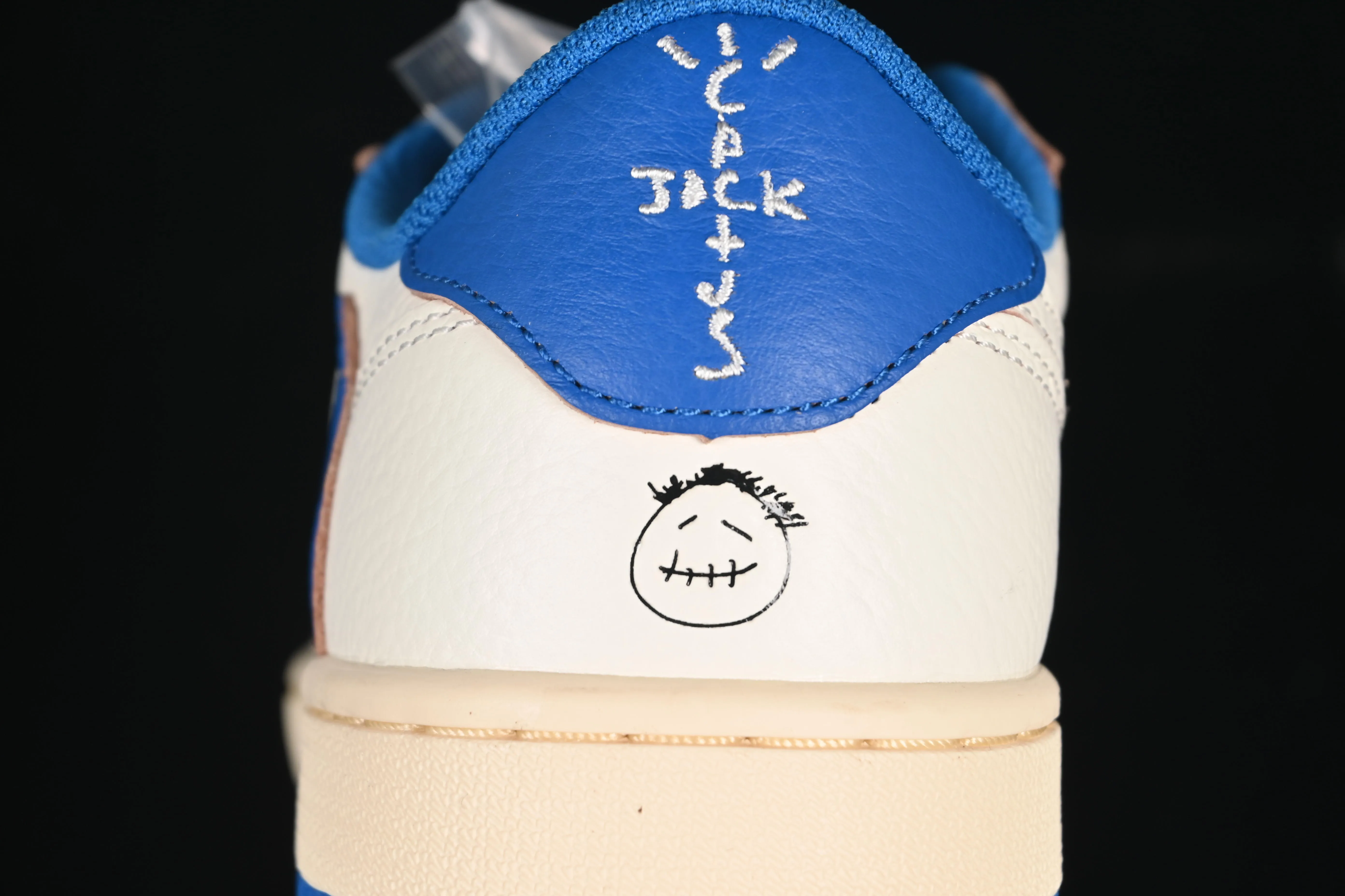 All categories Air Jordan Jordan series basketball shoes Air Jordan 1 Low LJR version Travis Scott x Air Jordan 1 Low OG AJ1 Joe 1 undercut low DM7866-104